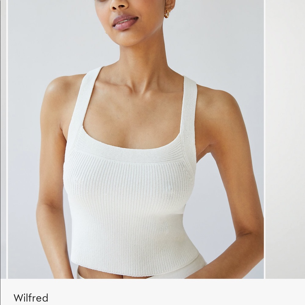 Aritzia Cayenne Top - Cropped knit halter top